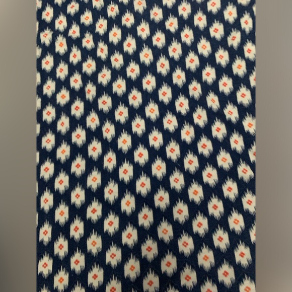 Michael Kors Top Shirt Hi Low Sleeveless Blue W/Red &White Design Stretch Large - Picture 4 of 7